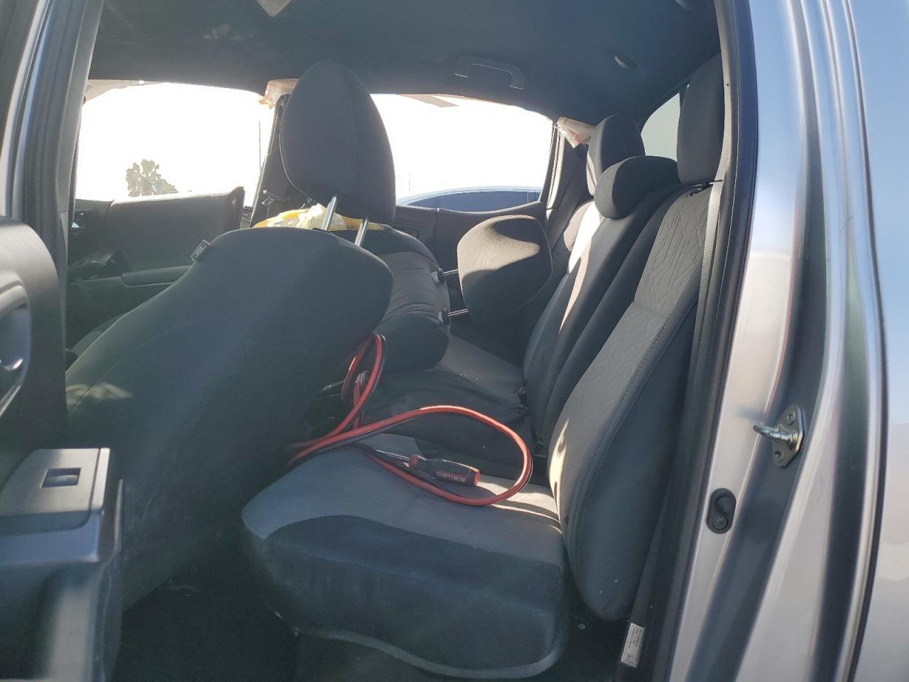 2020 Toyota Tacoma - Image 10