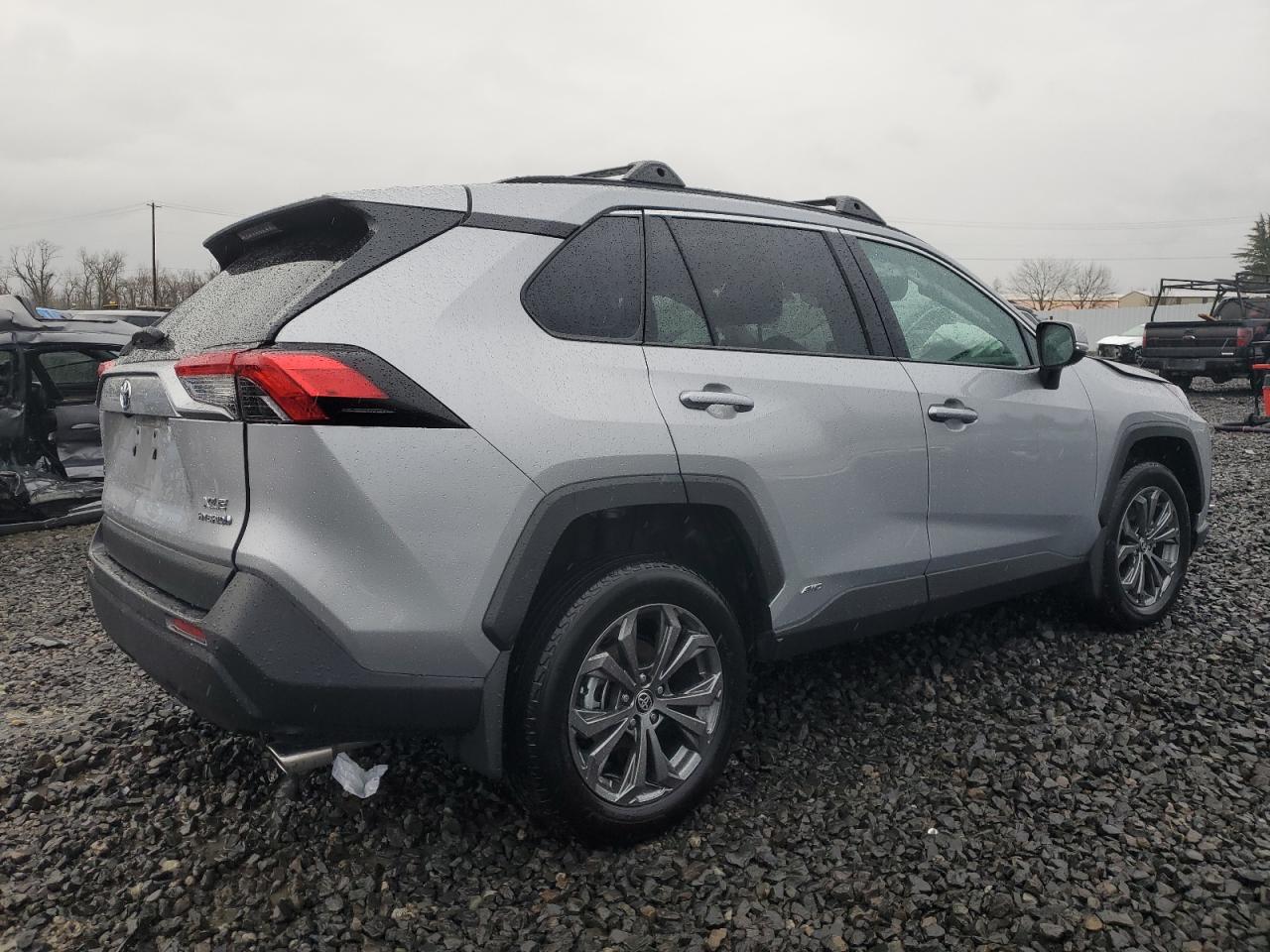 2024 Toyota RAV 4 - Image 3