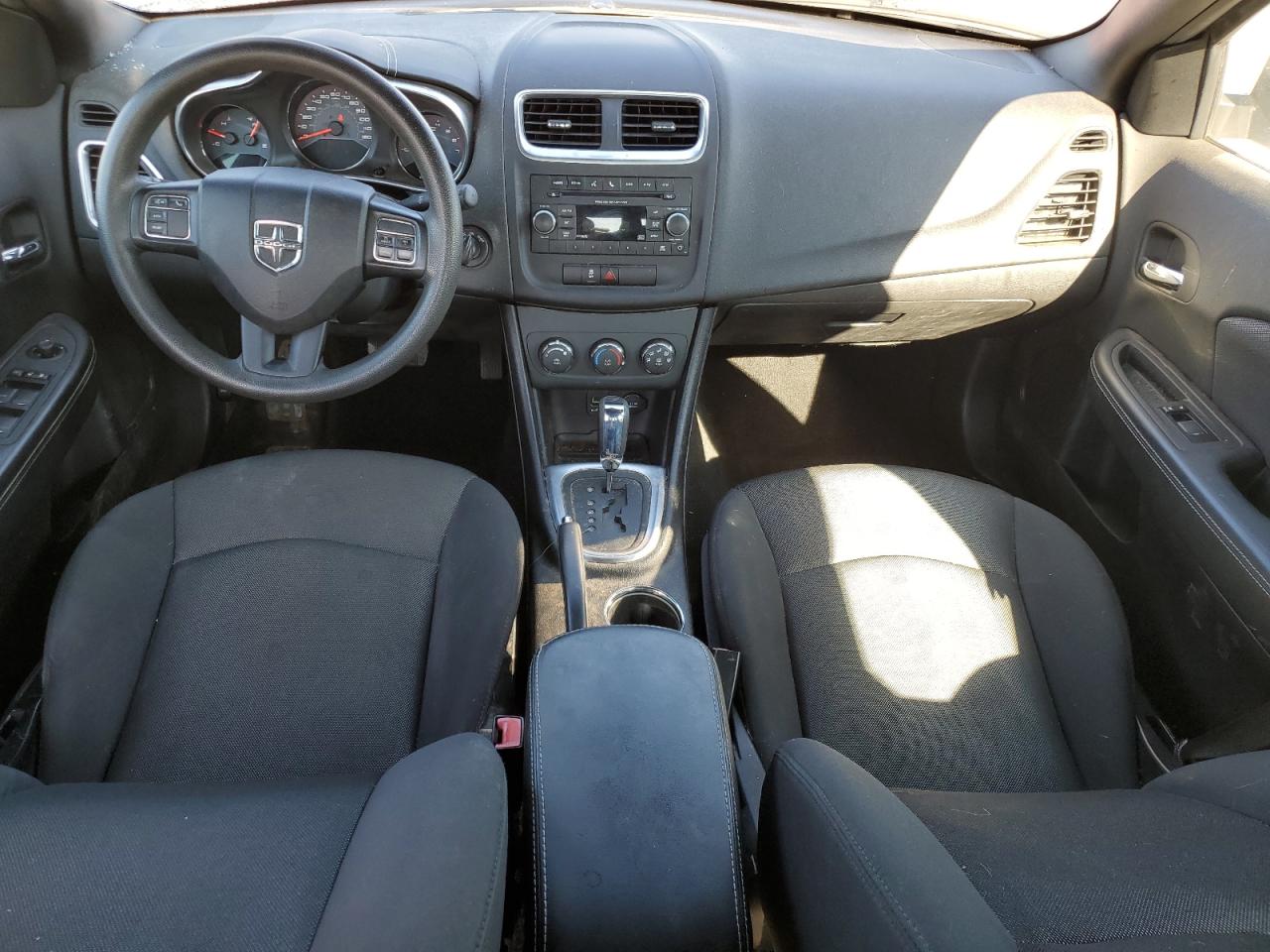 2012 Dodge Avenger - Image 8