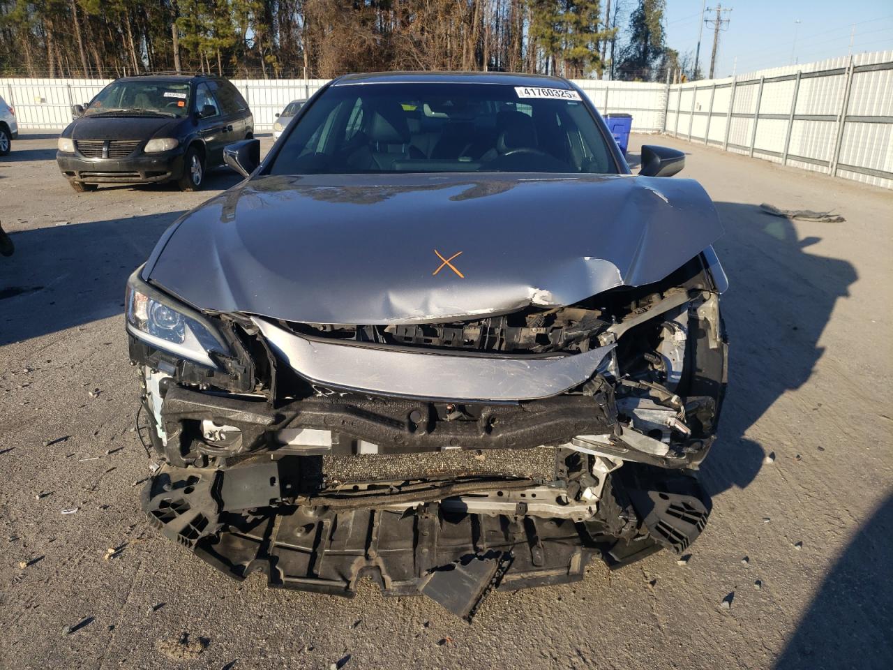 2019 Lexus ES - Image 5