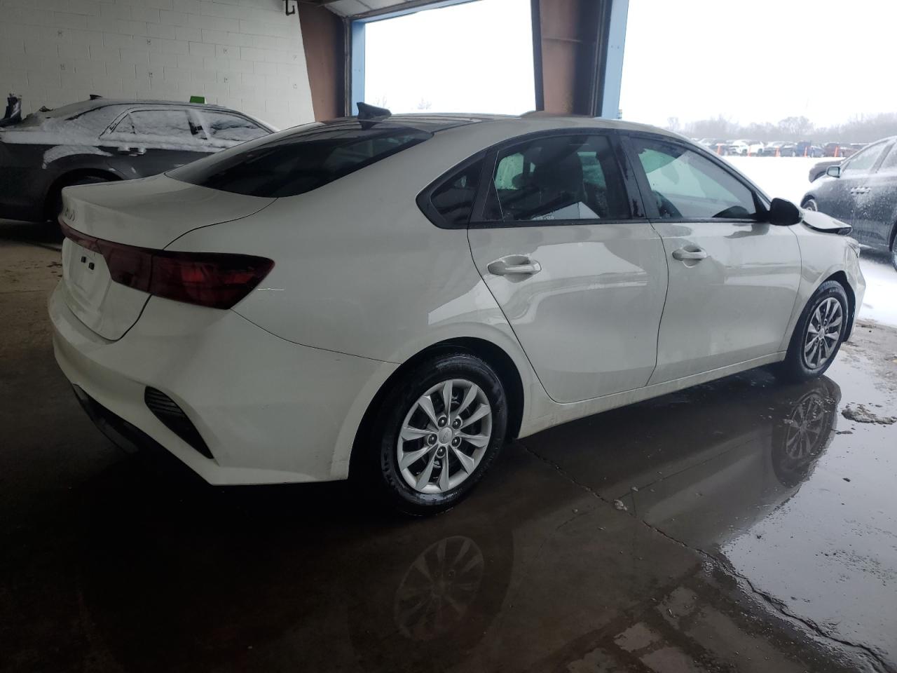 2023 Kia Forte - Image 3