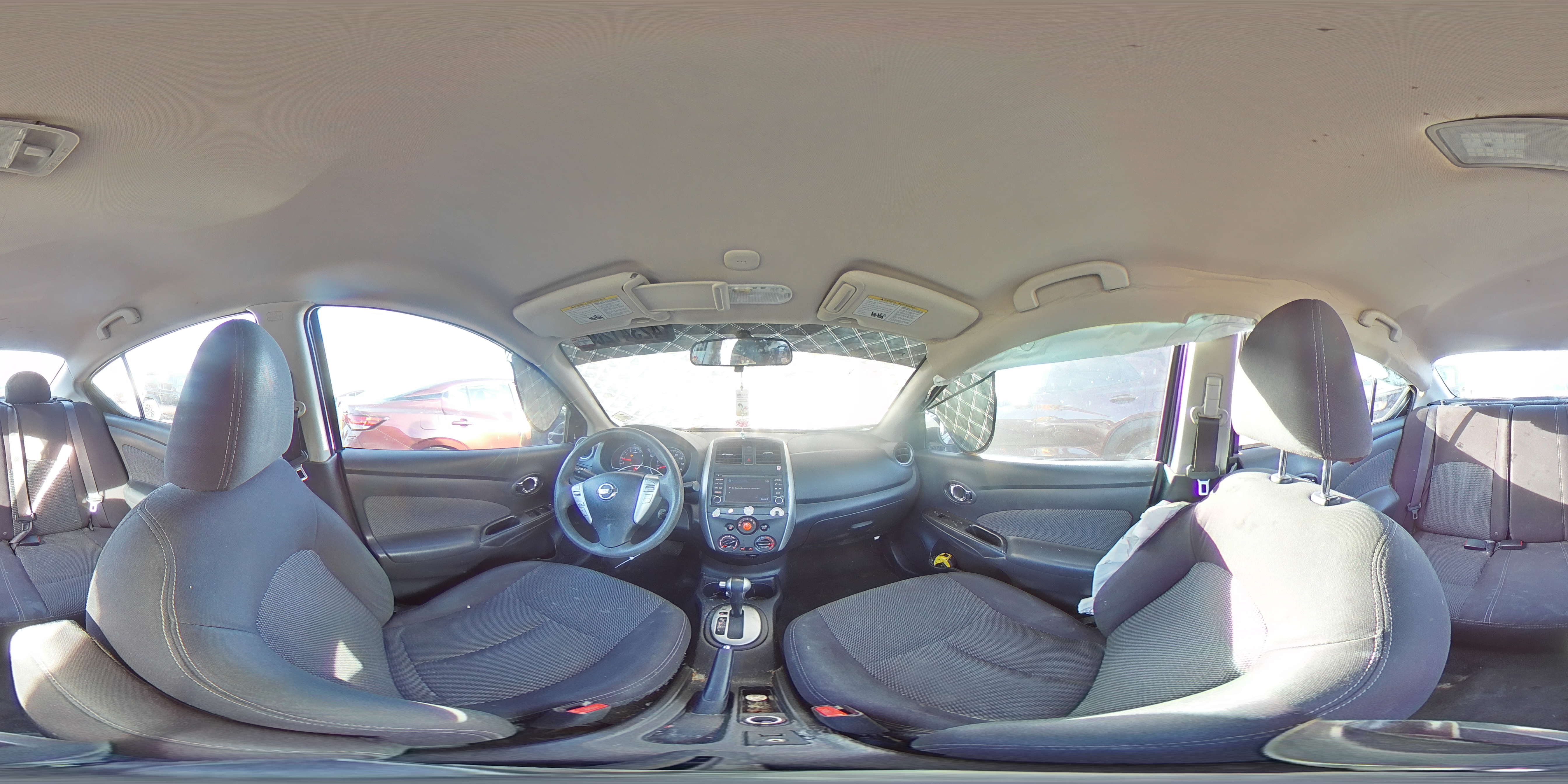 2015 Nissan Versa - Image 13