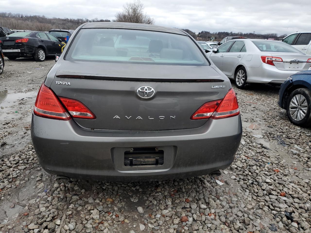 2006 Toyota Avalon - Image 6