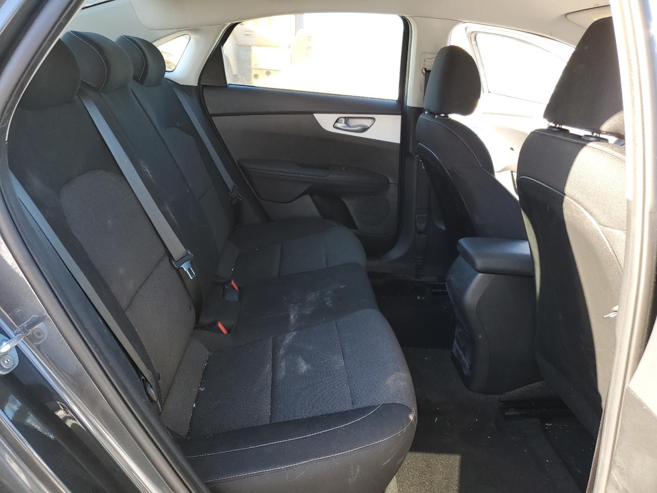 2023 Kia Forte - Image 11