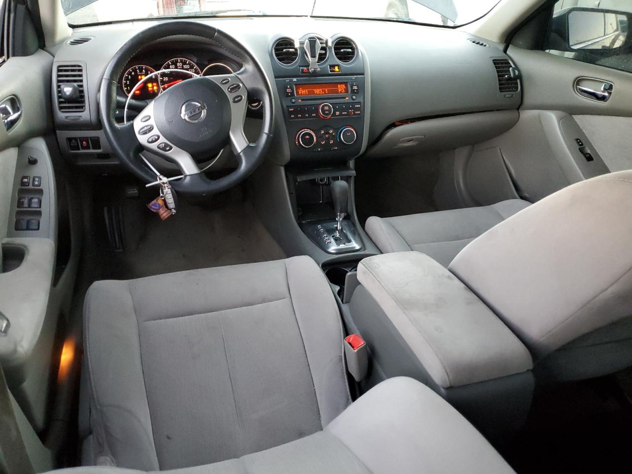 2012 Nissan Altima - Image 8