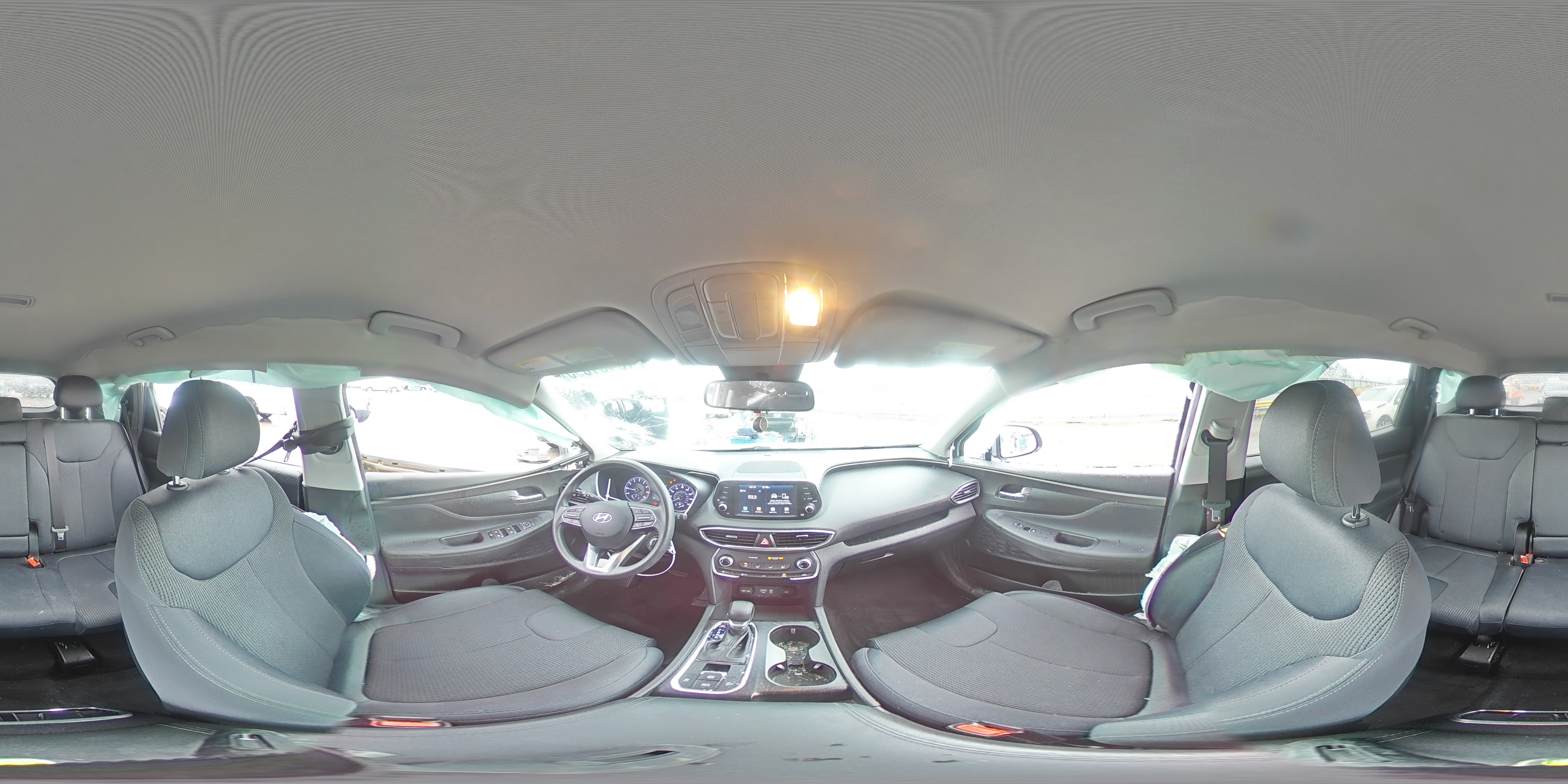2020 Hyundai Santa Fe - Image 15