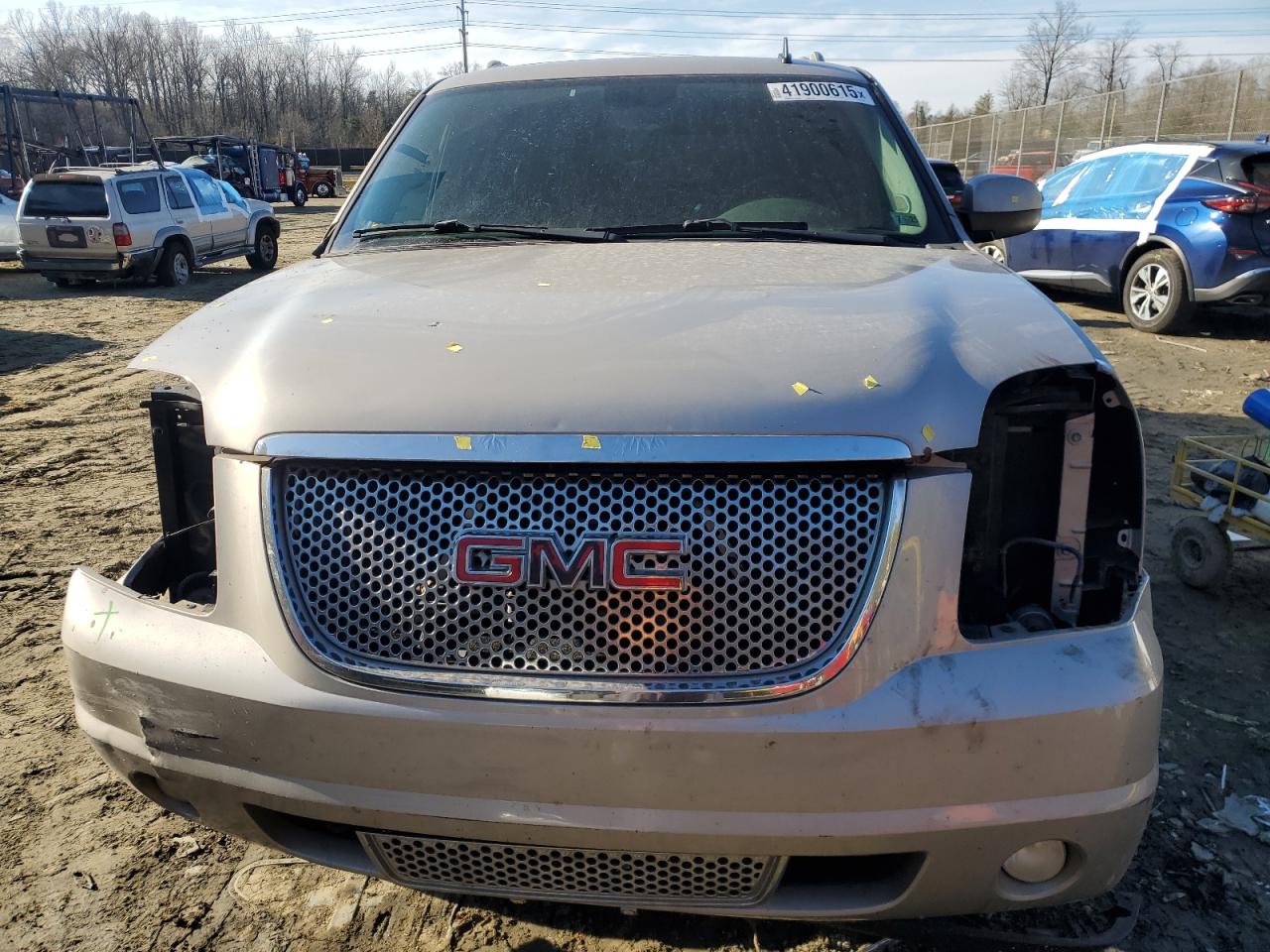 2008 GMC Yukon - Image 5