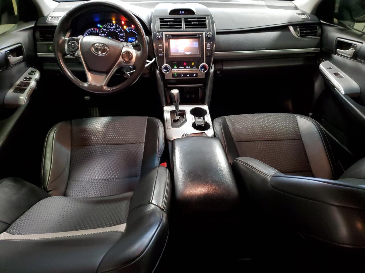 2014 Toyota Camry - Image 8