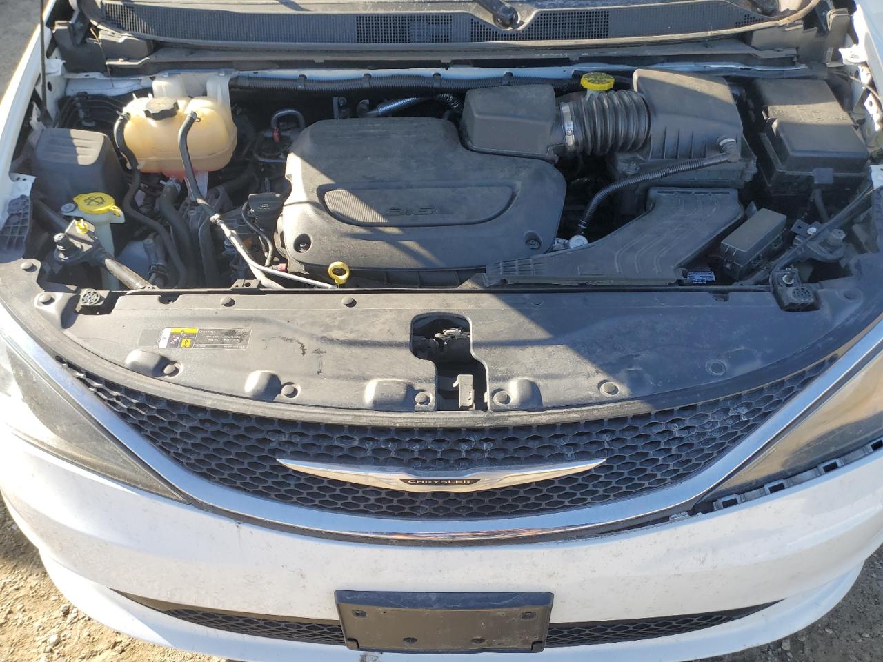 2021 Chrysler Voyager - Image 12
