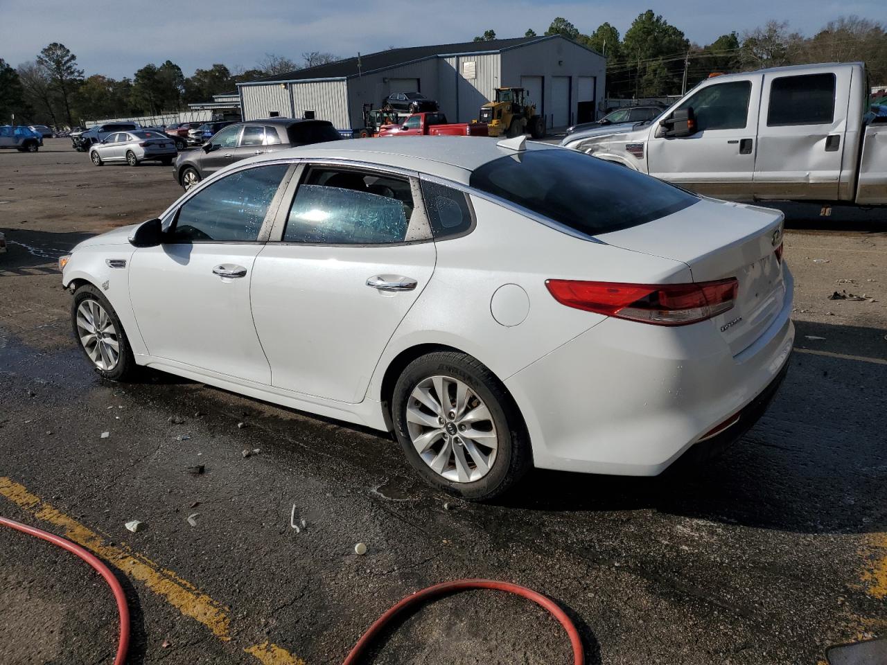 2016 Kia Optima - Image 2