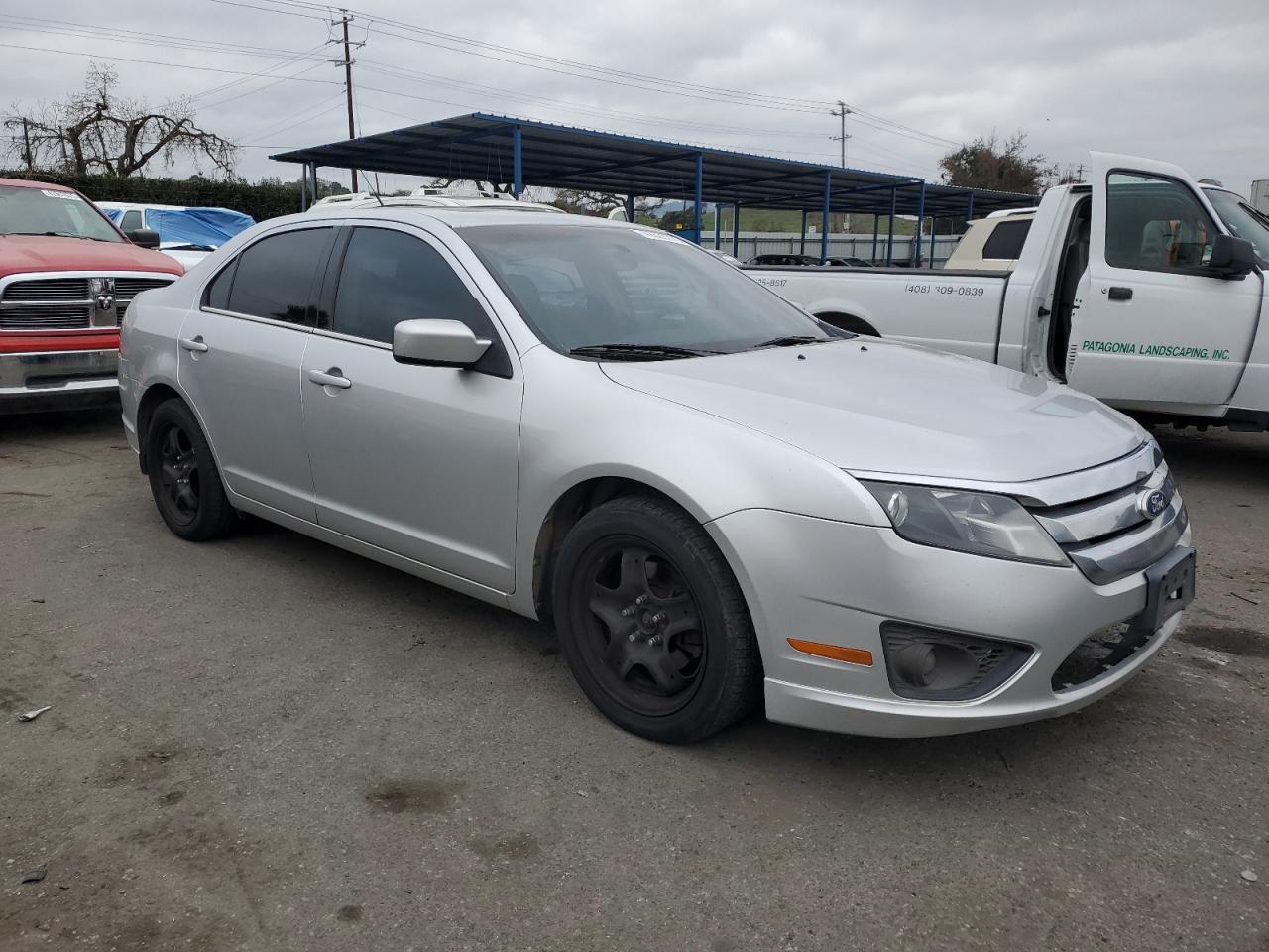 2011 Ford Fusion - Image 4