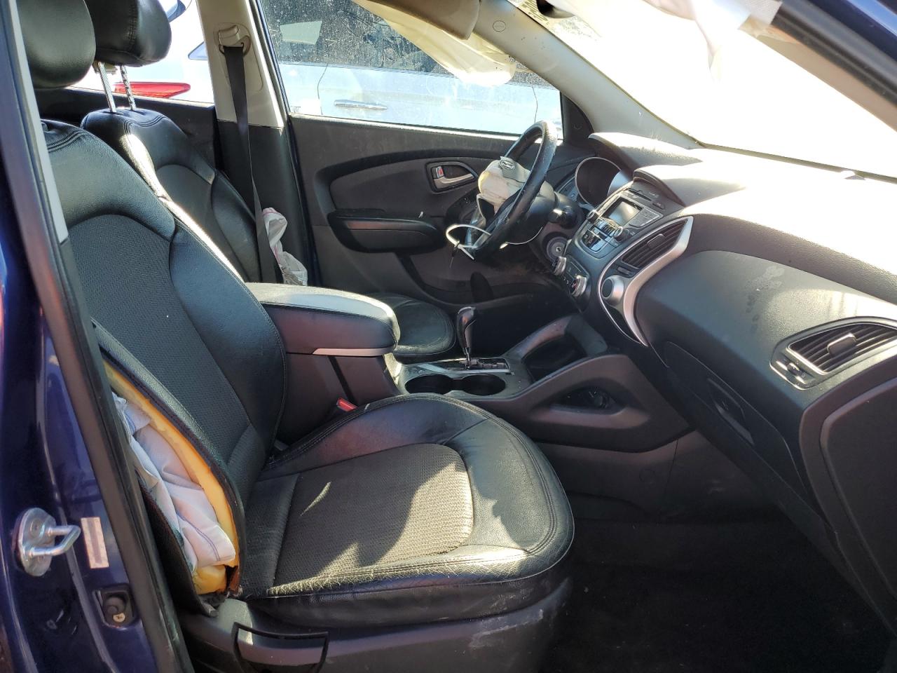 2012 Hyundai Tucson - Image 7