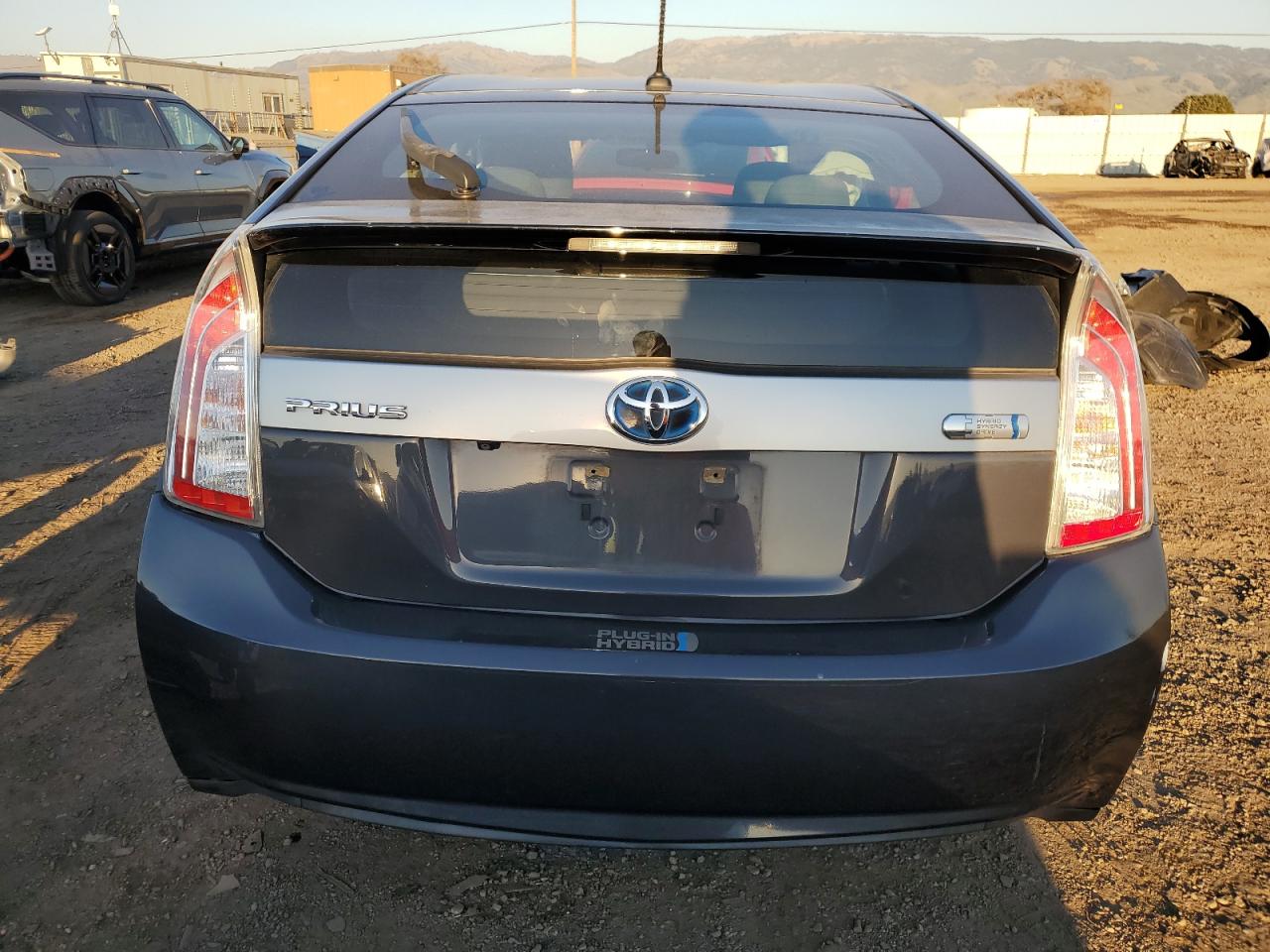 2014 Toyota Prius - Image 6
