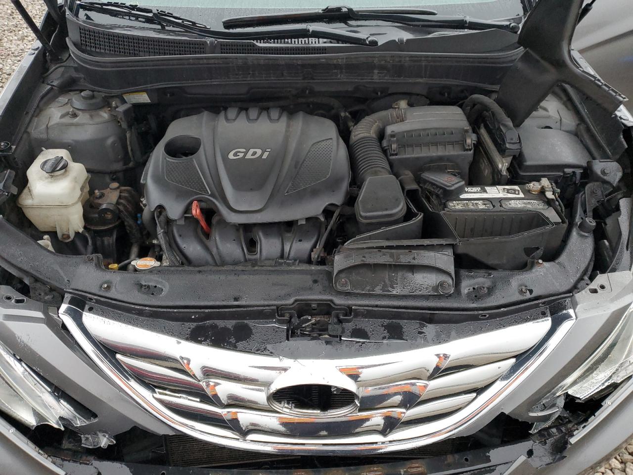 2012 Hyundai Sonata - Image 11