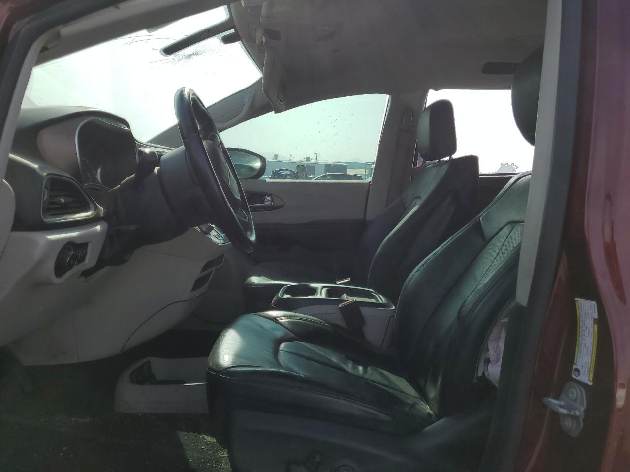 2018 Chrysler Pacifica - Image 7