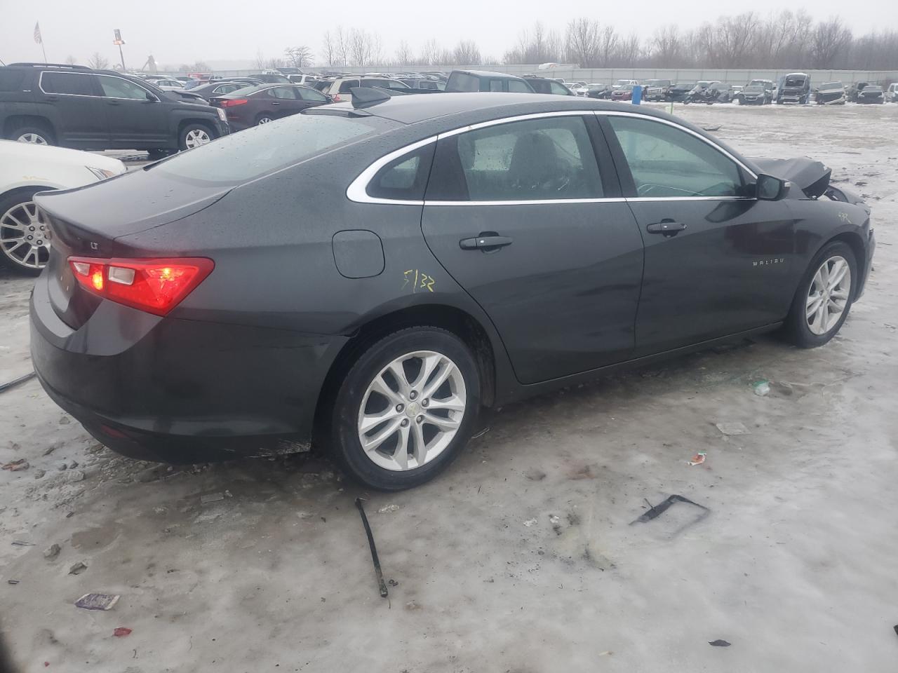 2017 Chevrolet Malibu - Image 3