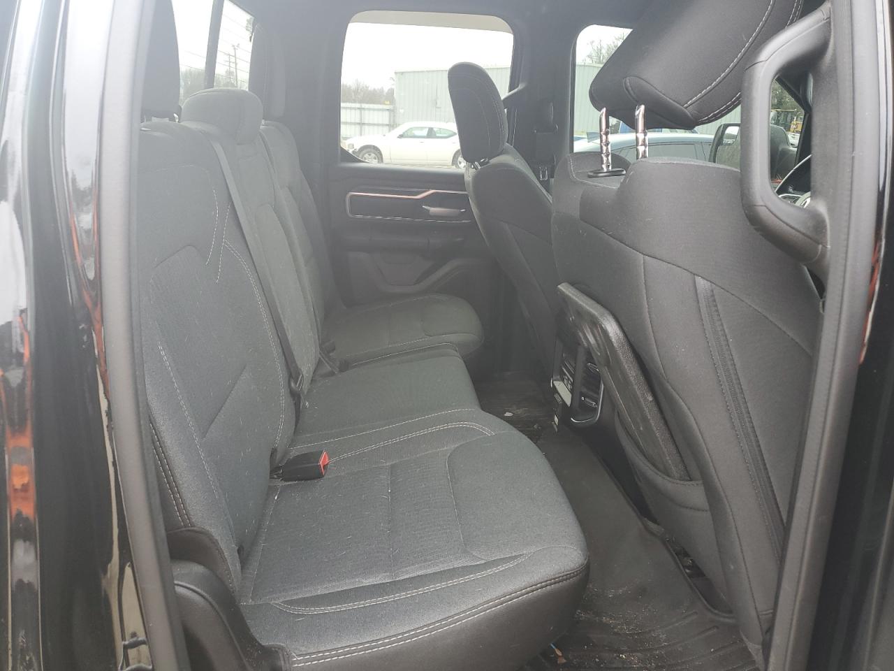 2022 RAM 1500 - Image 10