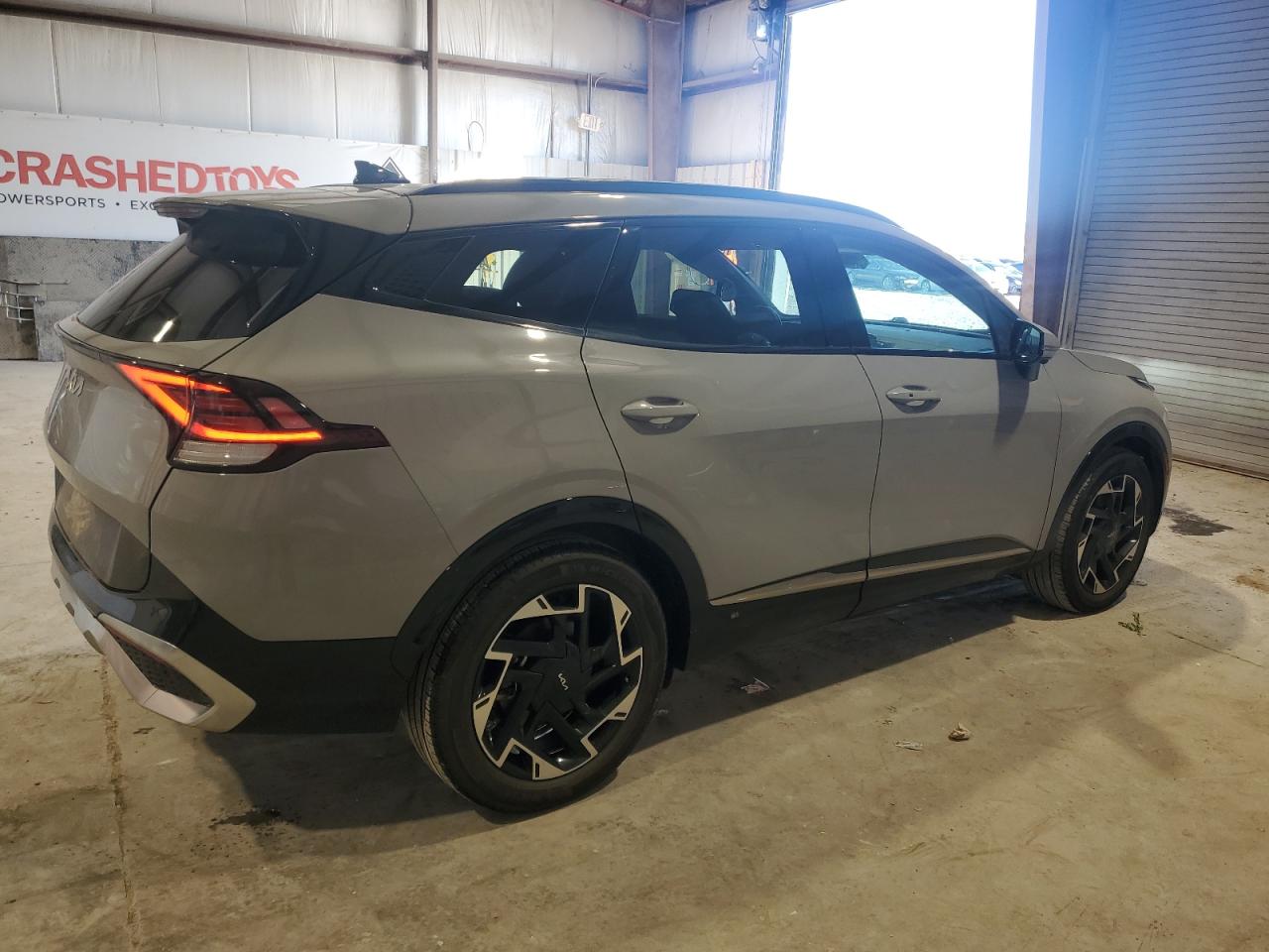 2024 Kia Sportage - Image 3