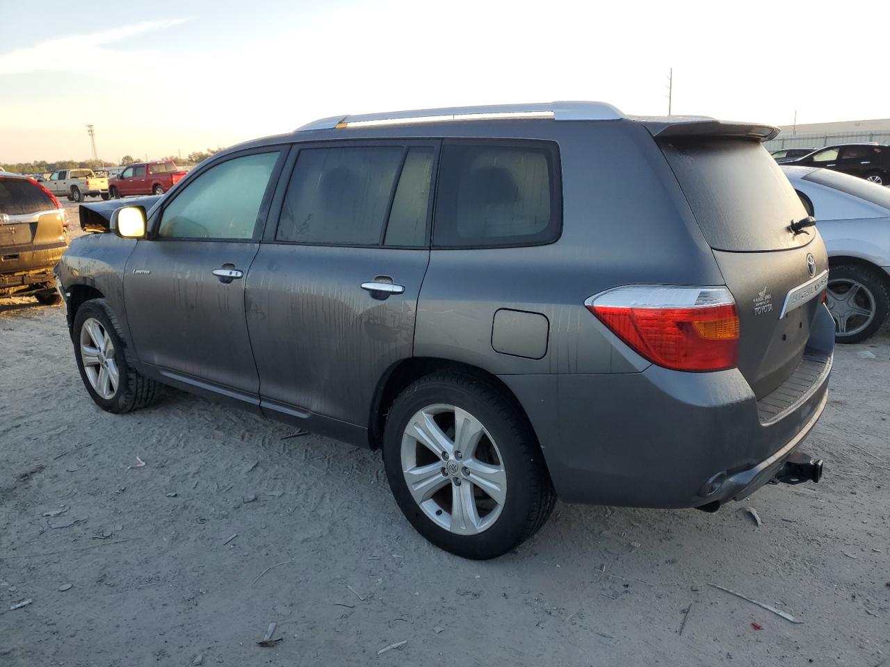 2008 Toyota Highlander - Image 2