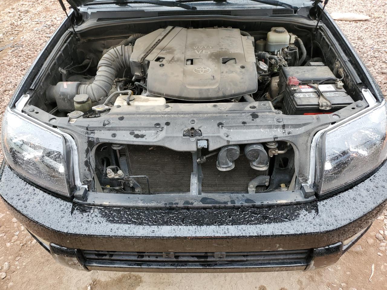 2005 Toyota 4Runner - Image 13