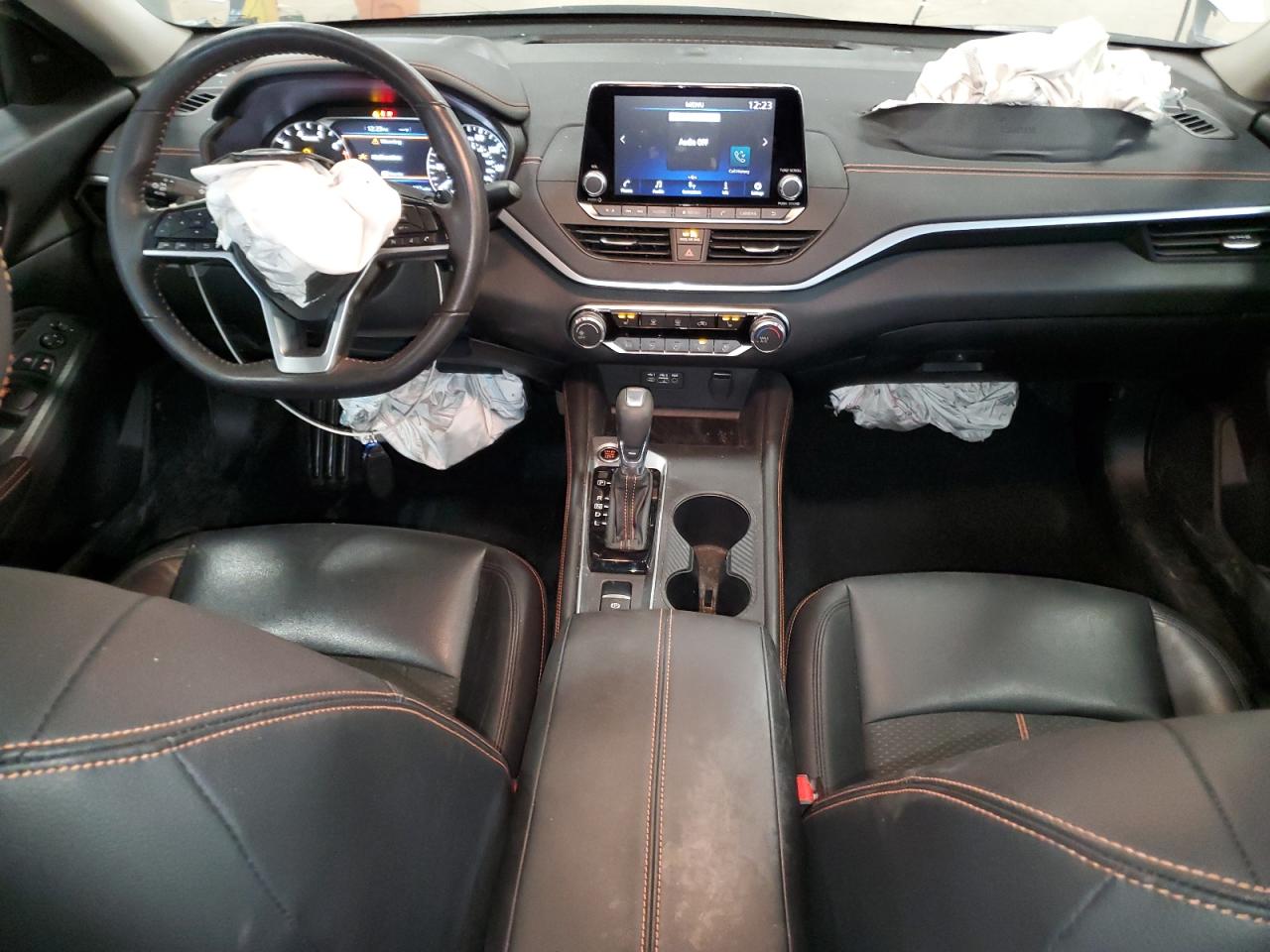 2020 Nissan Altima - Image 8