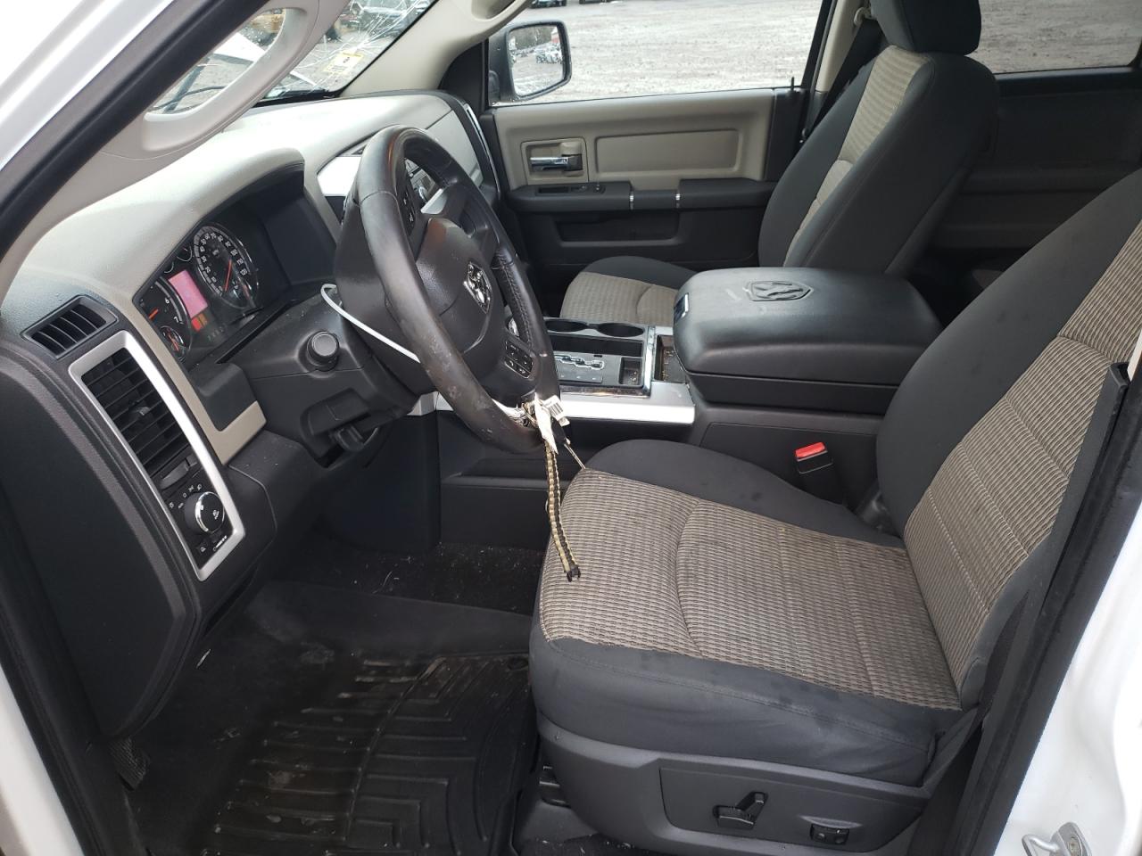2012 Dodge RAM - Image 7