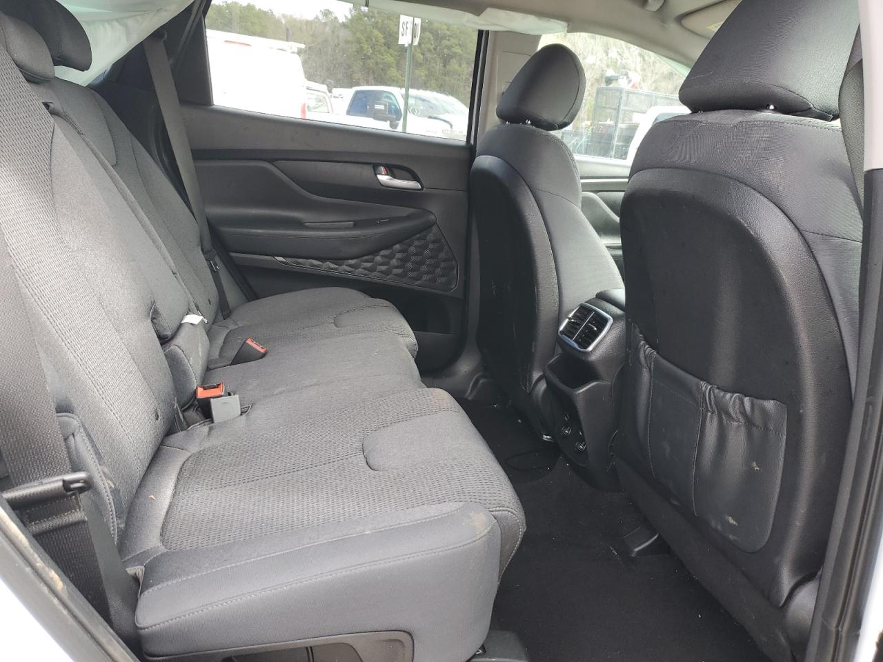 2020 Hyundai Santa Fe - Image 11