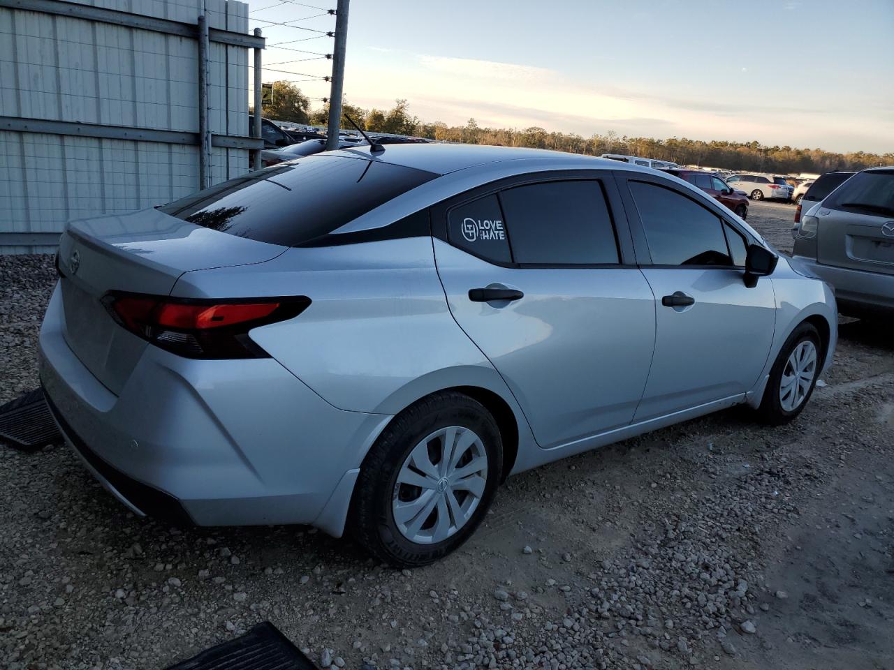 2021 Nissan Versa - Image 3