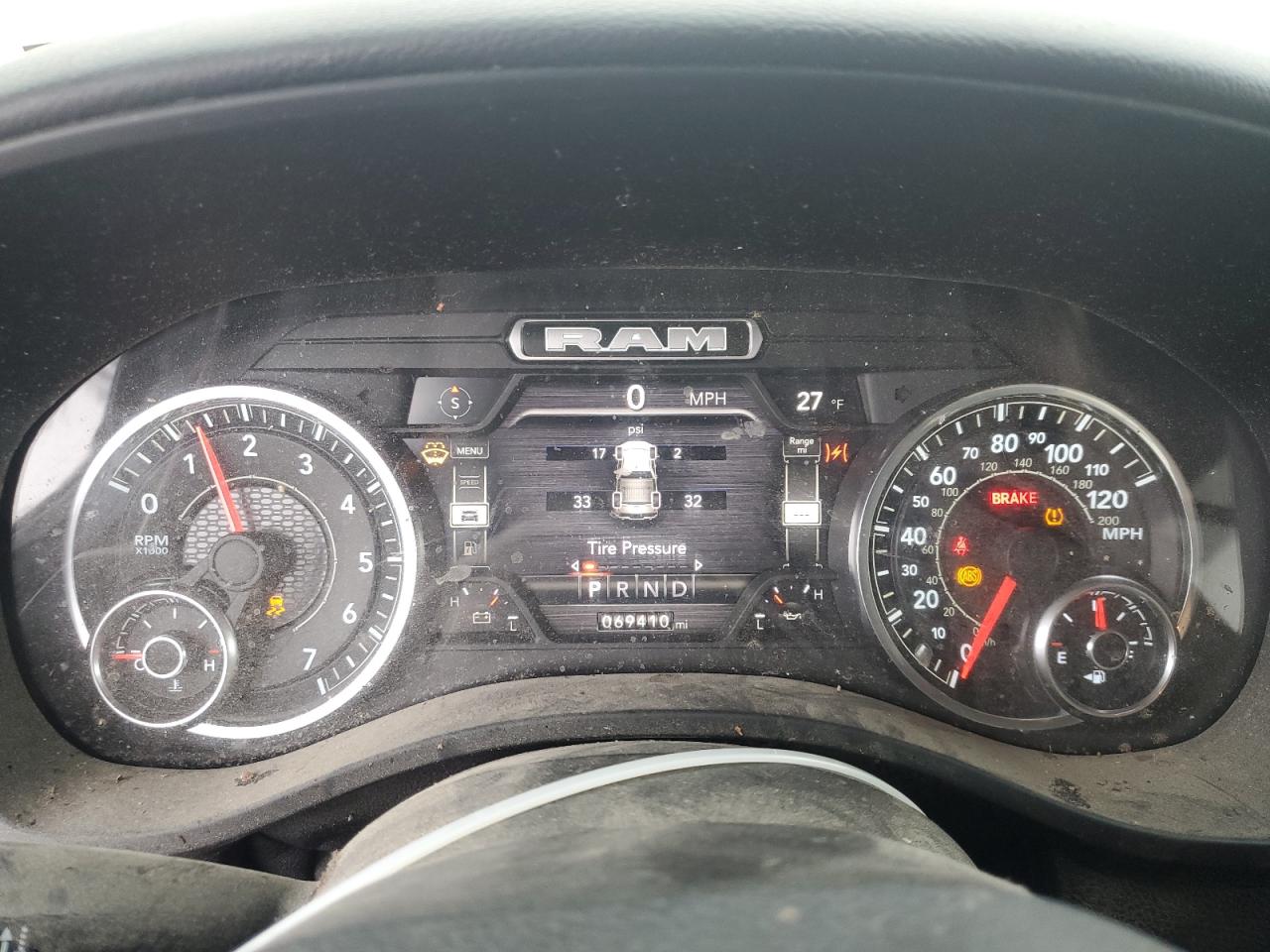 2022 RAM 1500 - Image 9