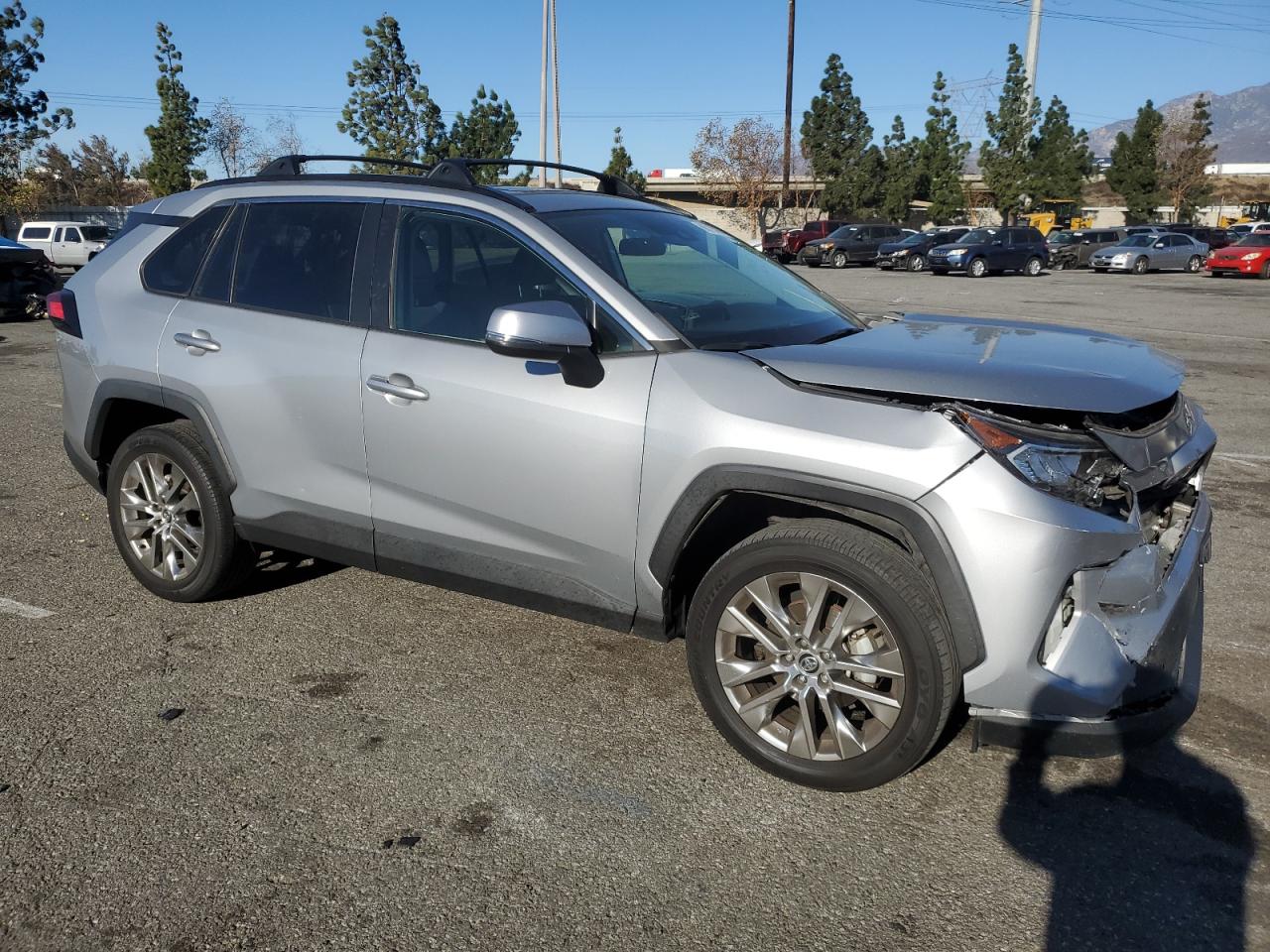 2020 Toyota RAV 4 - Image 4
