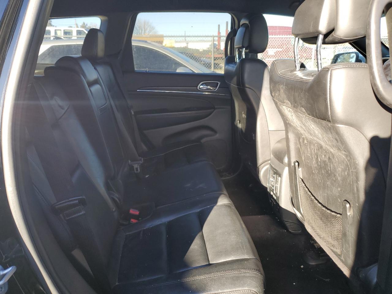 2018 Jeep Grand Cherokee - Image 11
