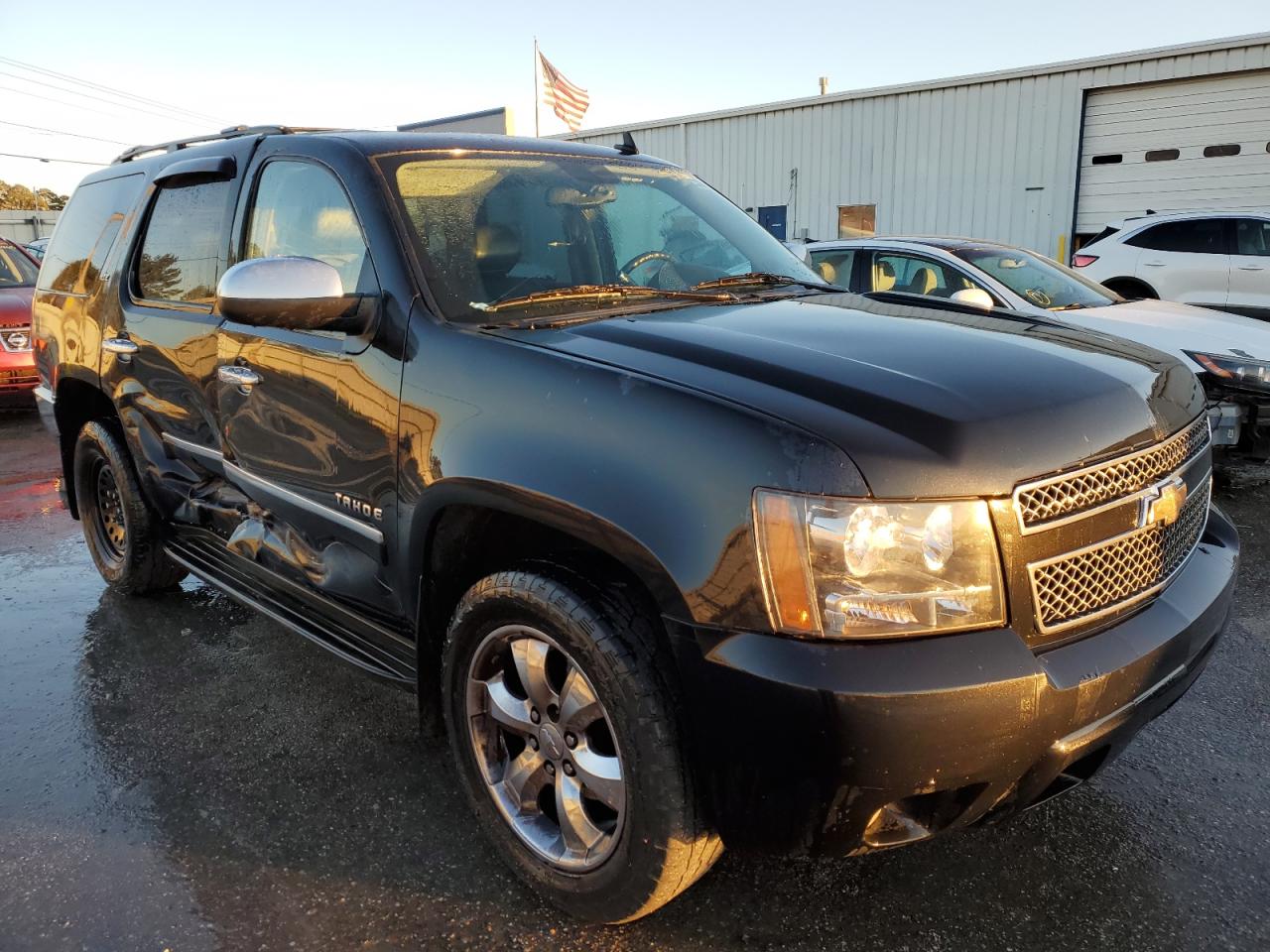 2010 Chevrolet Tahoe - Image 4