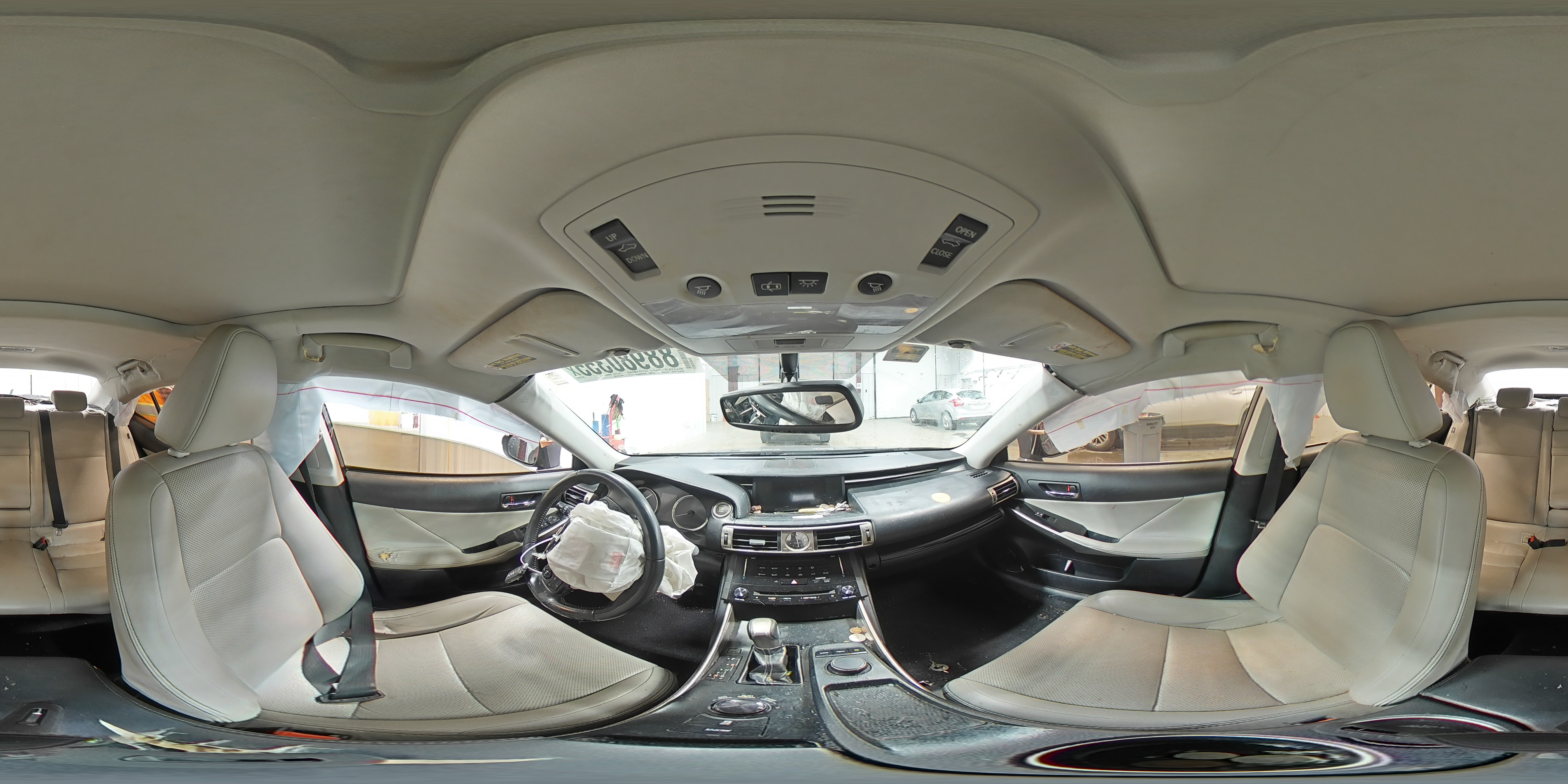 2014 Lexus IS - Image 12
