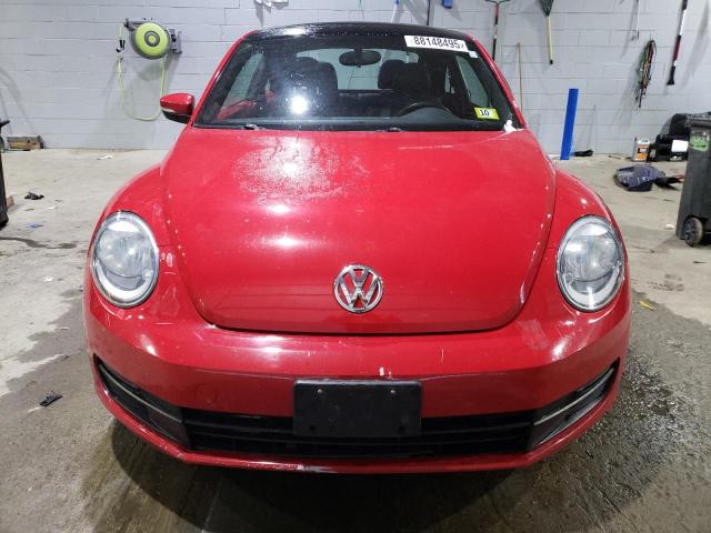  VOLKSWAGEN BEETLE 2015 Czerwony