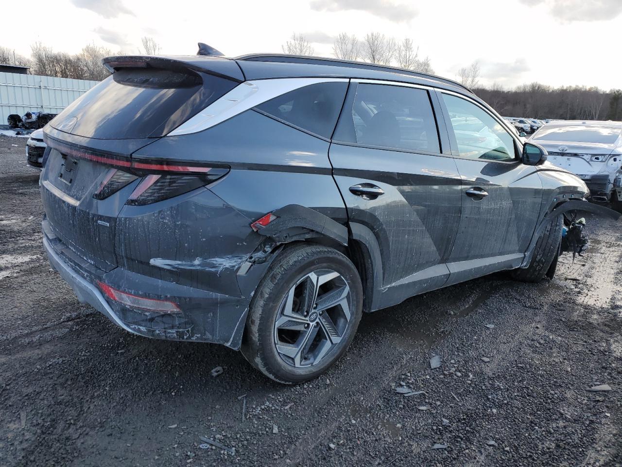 2022 Hyundai Tucson - Image 3