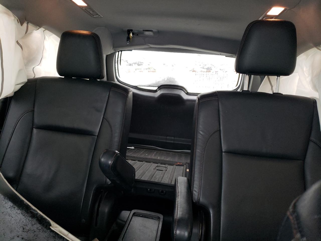 2016 Toyota Highlander - Image 10