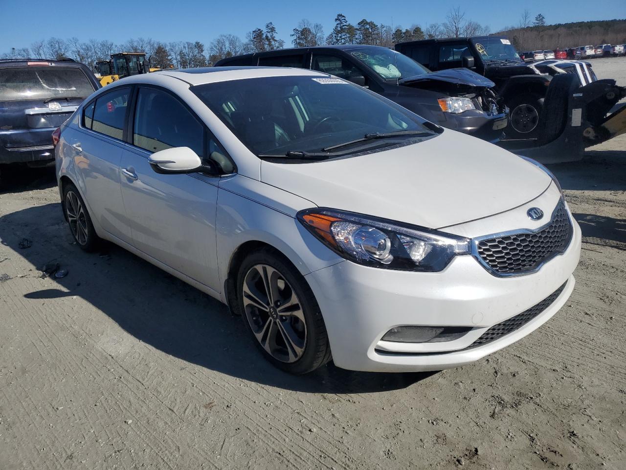 VIN KNAFZ4A80G5553401 2016 KIA FORTE no.4