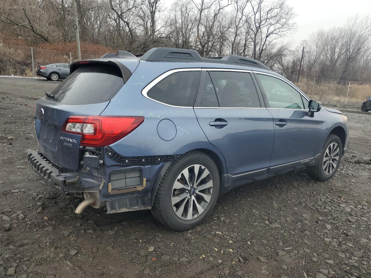2017 Subaru Outback - Image 3