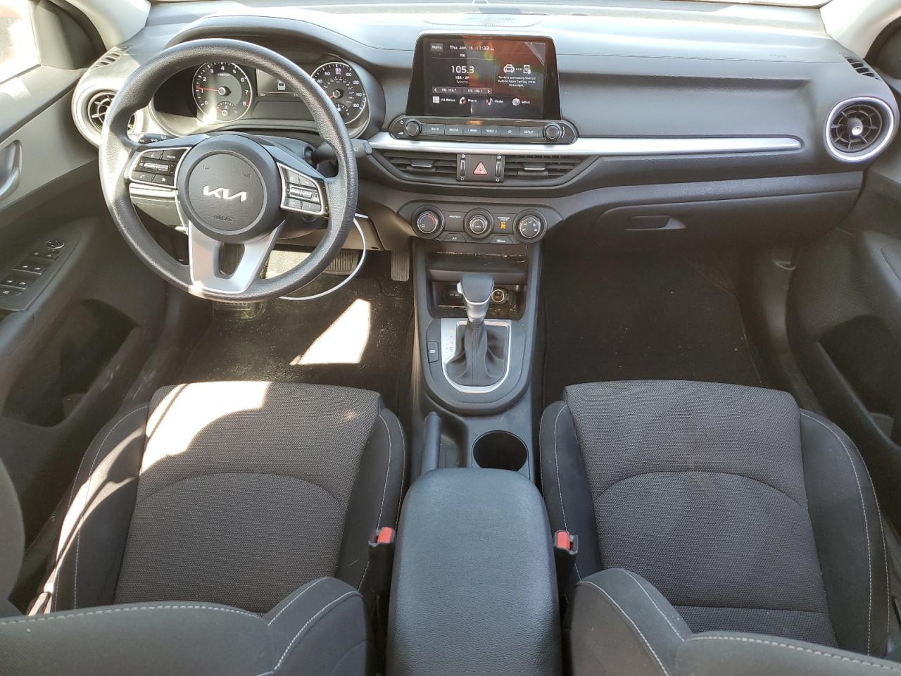 2022 Kia Forte - Image 8