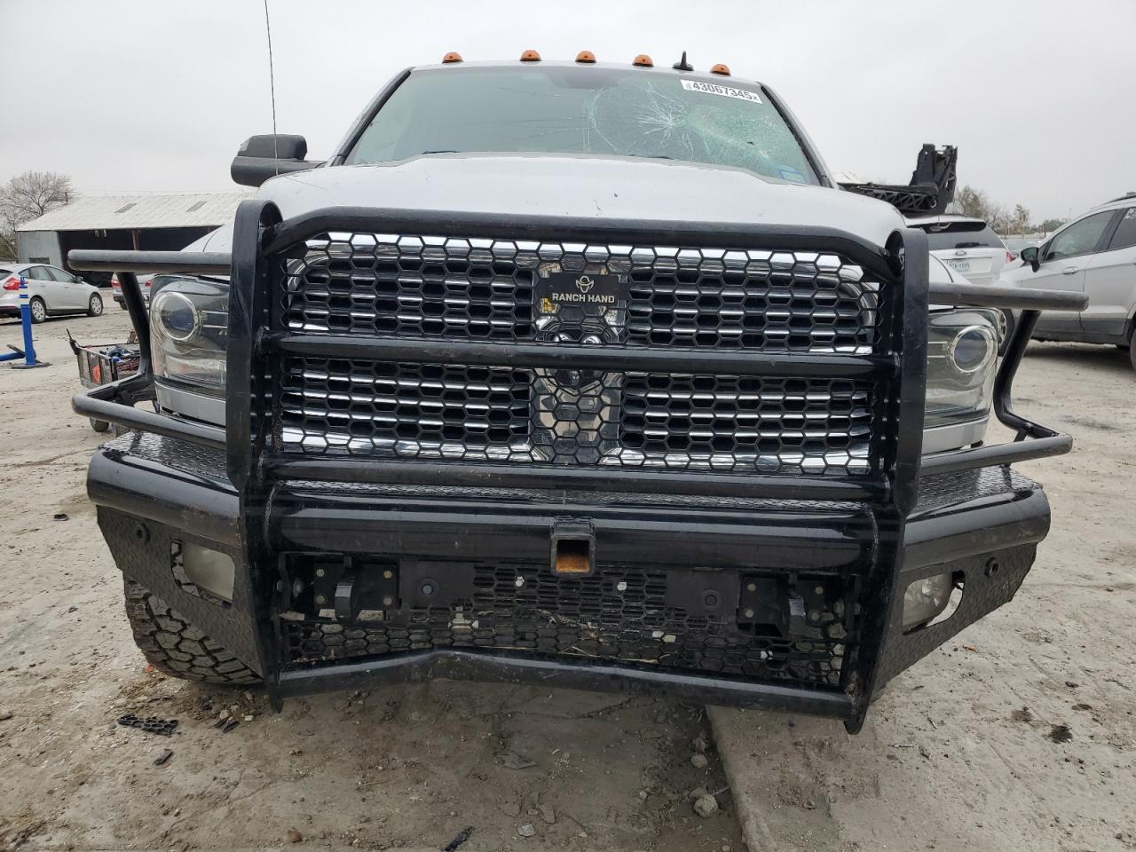2017 RAM 2500 - Image 5