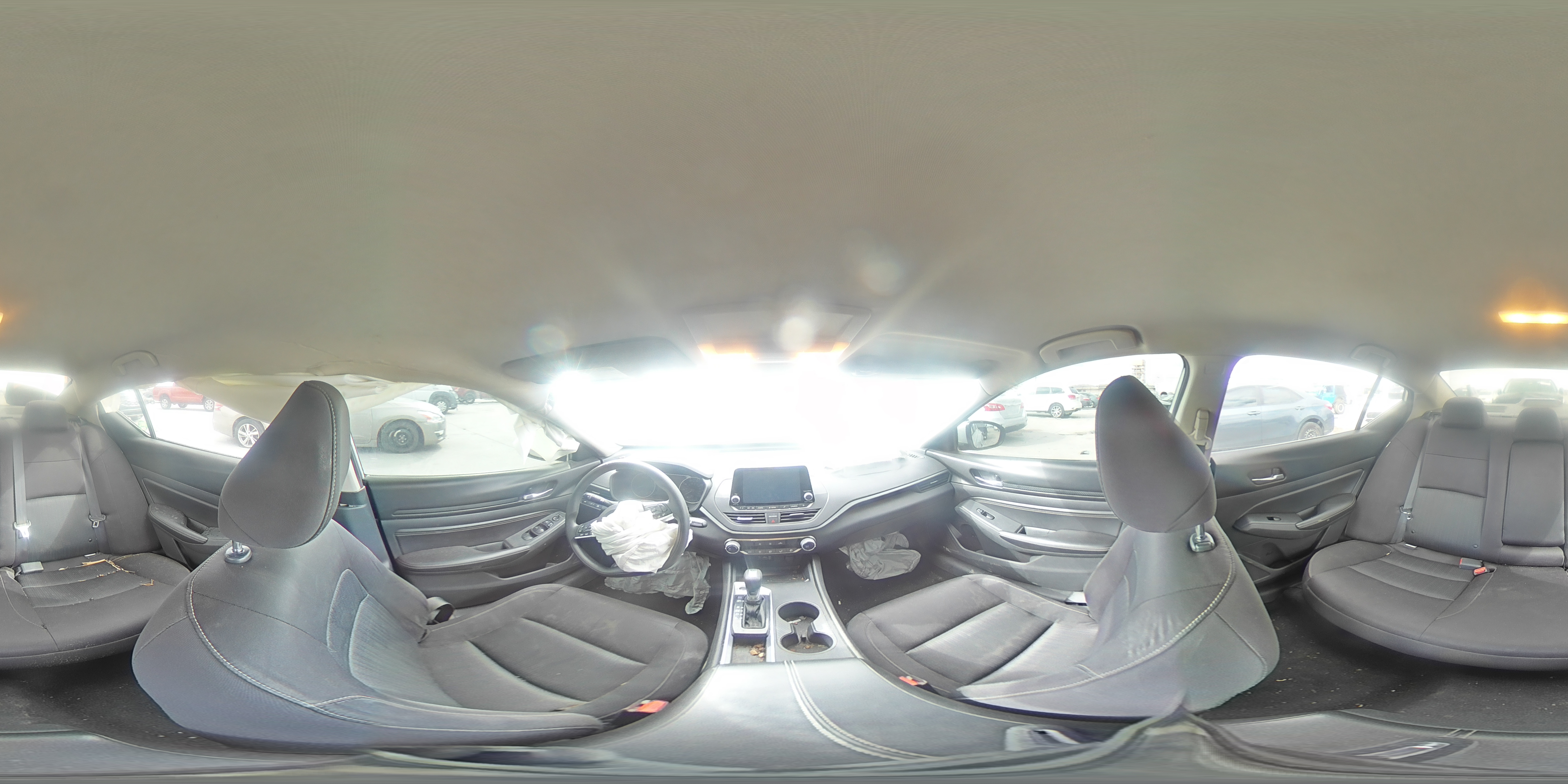 2020 Nissan Altima - Image 12