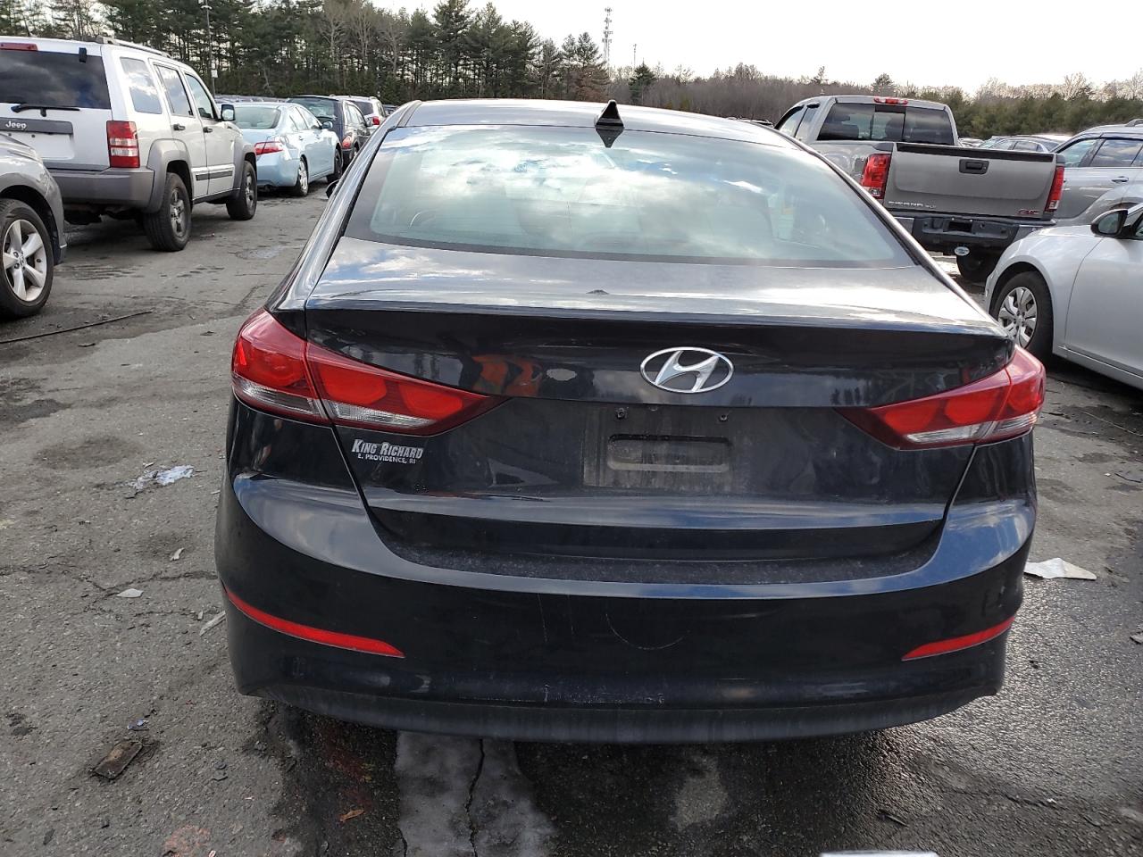 2017 Hyundai Elantra - Image 6