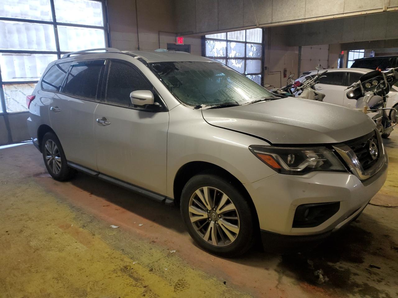 2019 Nissan Pathfinder - Image 4