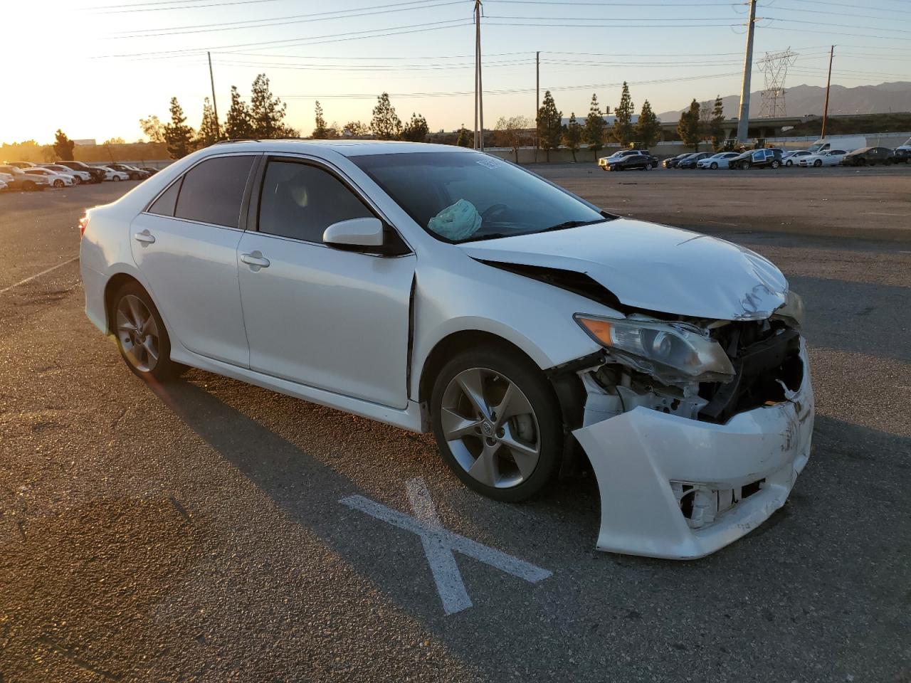 2012 Toyota Camry - Image 4