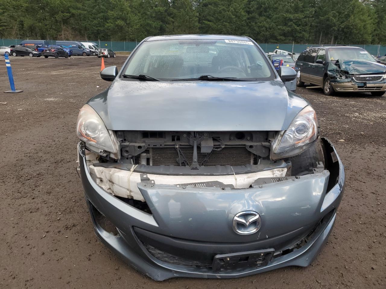 2013 Mazda 3 - Image 5