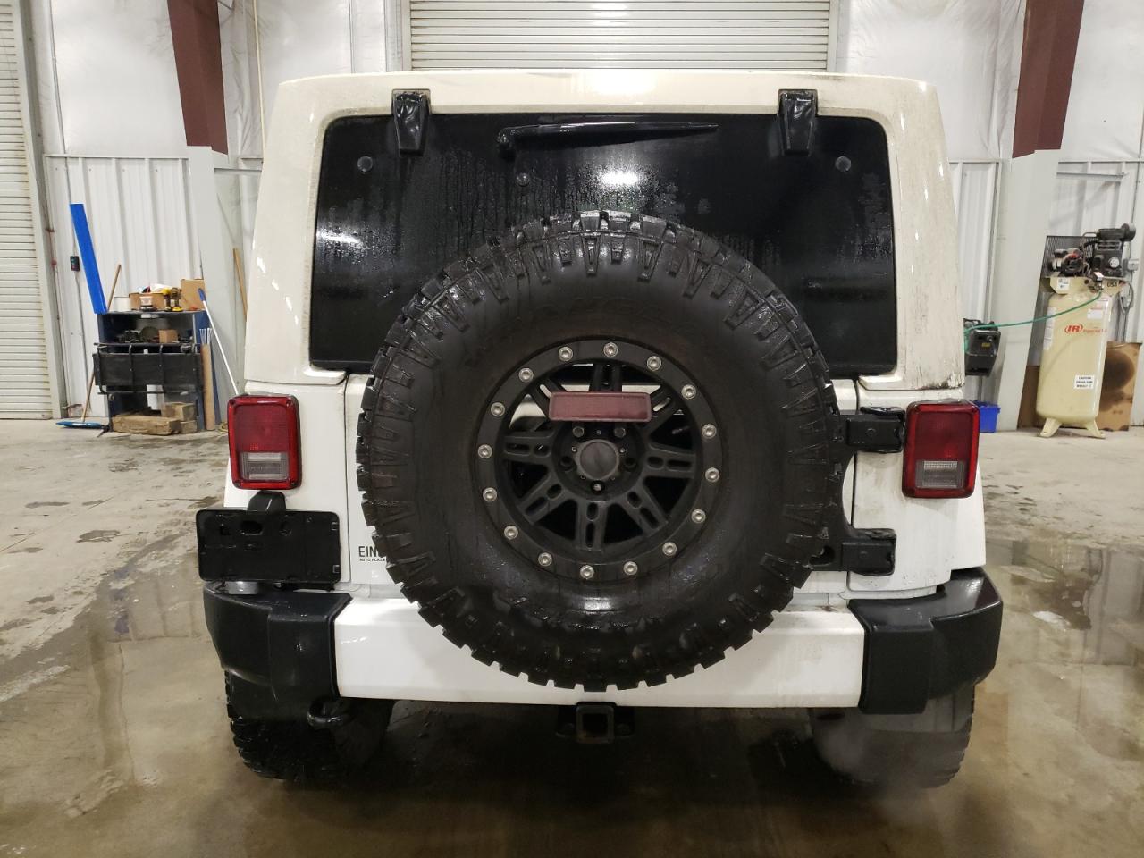 2012 Jeep Wrangler - Image 6