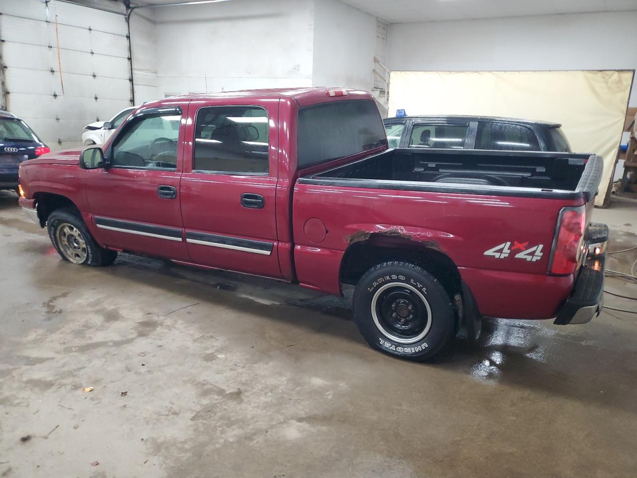 2006 Chevrolet Silverado - Image 2