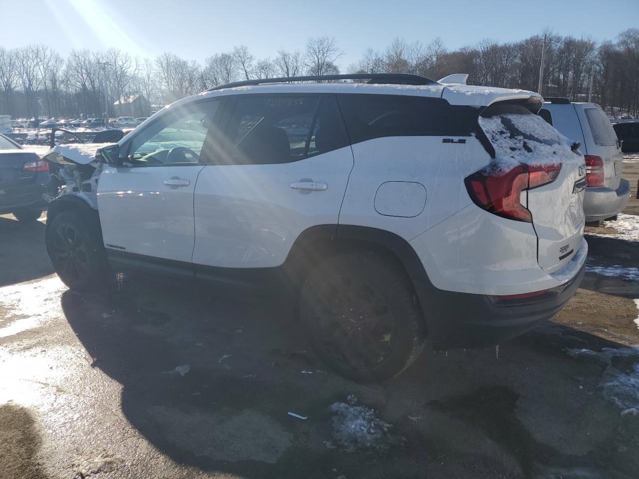 2021 GMC Terrain - Image 2