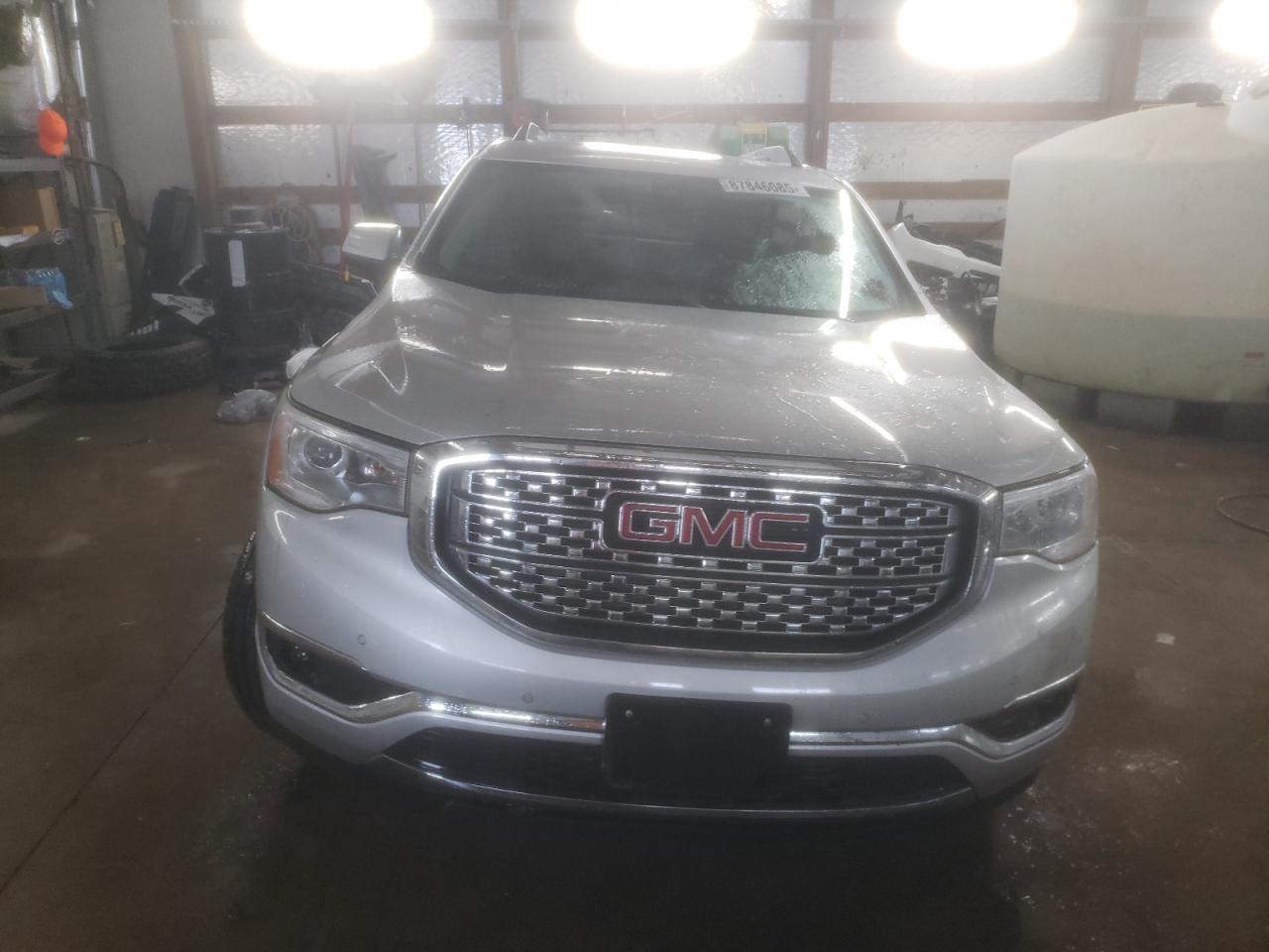 2019 GMC Acadia - Image 5