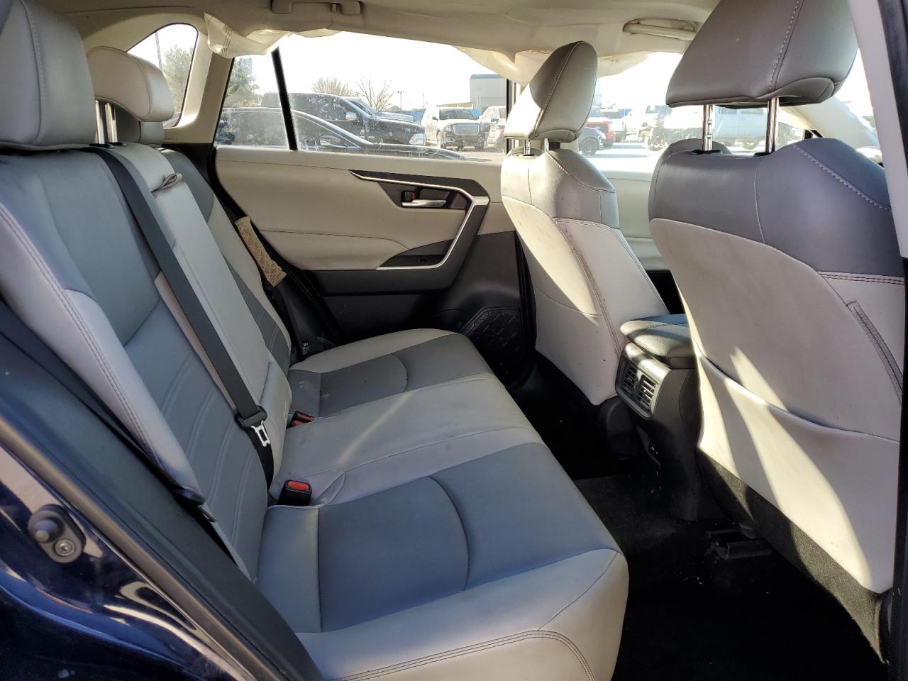 2021 Toyota RAV 4 - Image 12